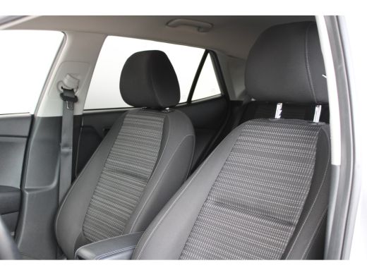 Kia Stonic 1.0 T-GDi DynamicLine | DAB ontvanger | Electronic climate controle | Extra getint glas ActivLease financial lease
