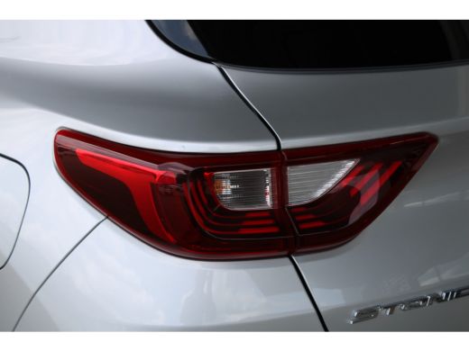 Kia Stonic 1.0 T-GDi DynamicLine | DAB ontvanger | Electronic climate controle | Extra getint glas ActivLease financial lease