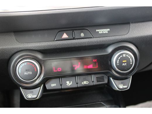 Kia Stonic 1.0 T-GDi DynamicLine | DAB ontvanger | Electronic climate controle | Extra getint glas ActivLease financial lease