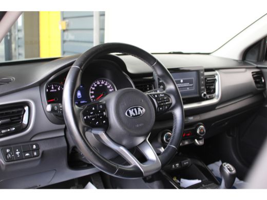 Kia Stonic 1.0 T-GDi DynamicLine | DAB ontvanger | Electronic climate controle | Extra getint glas ActivLease financial lease