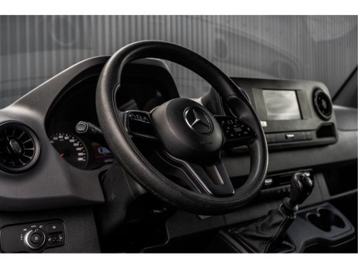 Mercedes Sprinter 311CDI L2H2 | CarPlay | Climate | Camera | Inrichting | Omvormer | Oprijplaat | Euro 6 ActivLease financial lease
