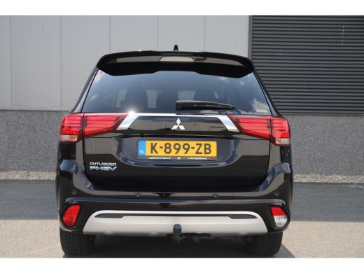Mitsubishi Outlander 2.4 PHEV 4WD Intense+/EV/Schuifdak/Trekhaak/360Cam/Led/Carplay/18" ActivLease financial lease