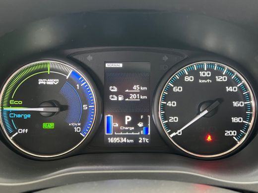 Mitsubishi Outlander 2.4 PHEV 4WD Intense+/EV/Schuifdak/Trekhaak/360Cam/Led/Carplay/18" ActivLease financial lease