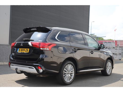 Mitsubishi Outlander 2.4 PHEV 4WD Intense+/EV/Schuifdak/Trekhaak/360Cam/Led/Carplay/18" ActivLease financial lease