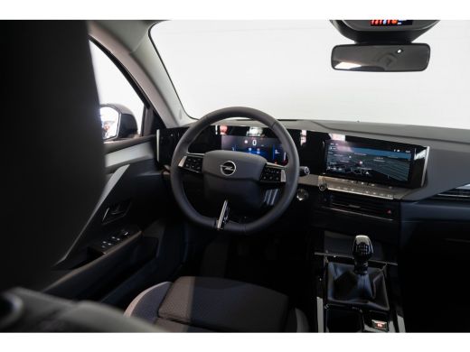 Opel Astra Sports Tourer 1.2 Turbo 110PK Business Edition | Camera | Navi | Parkeersensoren | Keyless Entry ... ActivLease financial lease