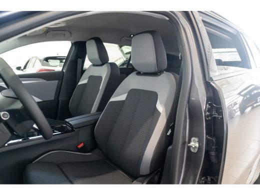 Opel Astra Sports Tourer 1.2 Turbo 110PK Business Edition | Camera | Navi | Parkeersensoren | Keyless Entry ... ActivLease financial lease