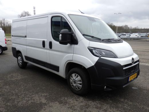 Opel Movano 2.2D 120 S&S L2H1 3.0t | Camera | Parkeersensoren | Trekhaak | | 2 zitplaatsen rechtsvoor | Achte... ActivLease financial lease