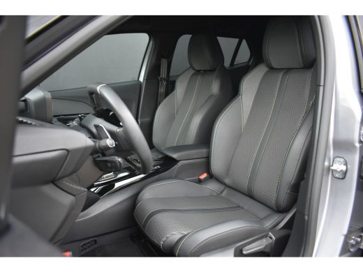 Peugeot 2008 1.2 Hybrid 136 GT Automaat | Navigatie | Sportstoelen | Sfeerverlichting | Achteruitrijcamera | C... ActivLease financial lease