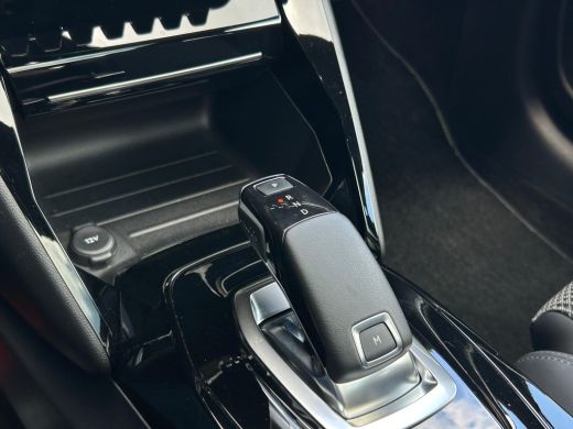 Peugeot 208 1.2 PureTech GT-Line NL AUTO | PANO | HALF LEDER | CAMERA | ActivLease financial lease