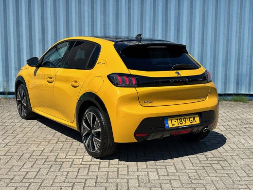Peugeot 208 GT-Line Panoramisch glasdak | Achteruitrijcamera | Airco AUTO | Cruise control Adaptief | Fullscr... ActivLease financial lease