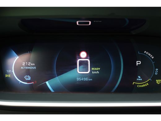 Peugeot e-2008 EV Allure Pack 50 kWh | ORIGINEEL NL! | 360 CAMERA | CLIMATE CONTROL | CRUISE CONTROL | APPLE CAR... ActivLease financial lease