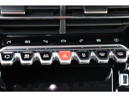 Peugeot e-2008 EV Allure Pack 50 kWh | ORIGINEEL NL! | 360 CAMERA | CLIMATE CONTROL | CRUISE CONTROL | APPLE CAR... ActivLease financial lease