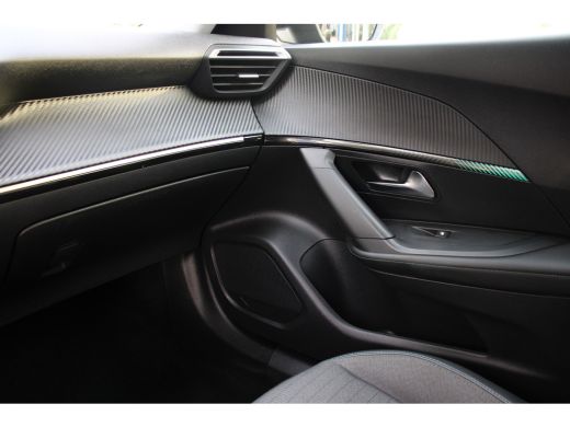 Peugeot e-2008 EV Allure Pack 50 kWh | ORIGINEEL NL! | 360 CAMERA | CLIMATE CONTROL | CRUISE CONTROL | APPLE CAR... ActivLease financial lease