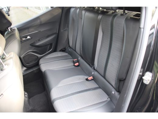 Peugeot e-2008 EV Allure Pack 50 kWh | ORIGINEEL NL! | 360 CAMERA | CLIMATE CONTROL | CRUISE CONTROL | APPLE CAR... ActivLease financial lease