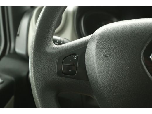 Renault Trafic 1.6 dCi T29 L1H1 Airco Cruise Trekhaak Navi 3 Persoons Parkeersensoren Elektrpakket ActivLease financial lease
