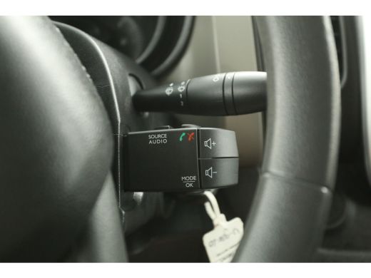 Renault Trafic 1.6 dCi T29 L1H1 Airco Cruise Trekhaak Navi 3 Persoons Parkeersensoren Elektrpakket ActivLease financial lease