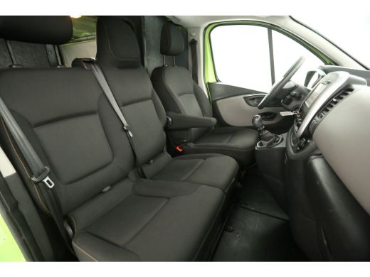 Renault Trafic 1.6 dCi T29 L1H1 Airco Cruise Trekhaak Navi 3 Persoons Parkeersensoren Elektrpakket ActivLease financial lease