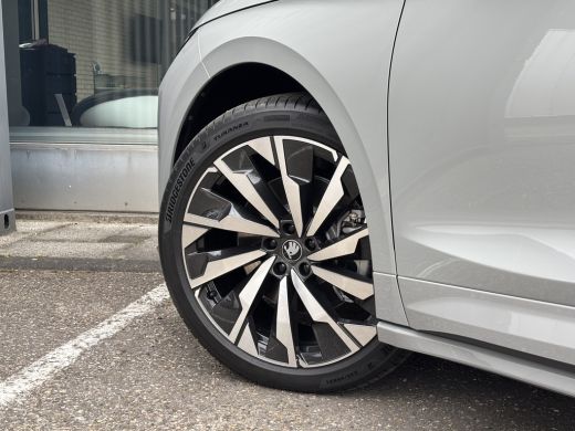 Skoda Enyaq 85 Sportline 82 kWh 286pk | 21" LM velgen | Panoramadak ActivLease financial lease