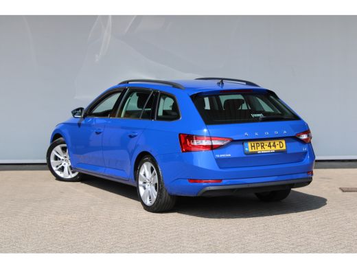 Skoda Superb Combi 1.4 TSI iV Business Edition | Apple Carplay/Android Auto|telefoonintegratie premium | Navig... ActivLease financial lease