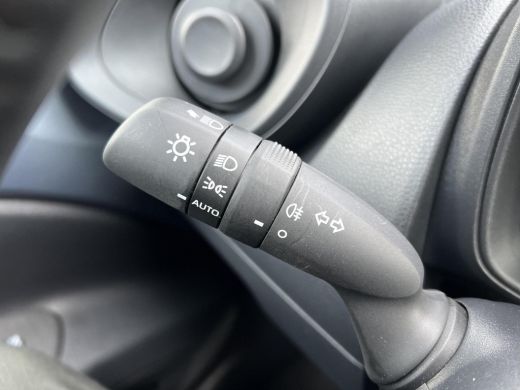 Toyota Aygo 1.0 VVT-i MT Play ActivLease financial lease