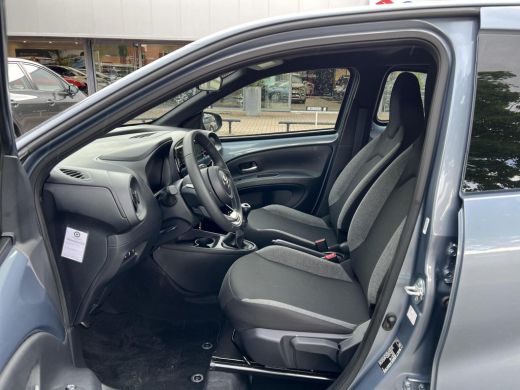 Toyota Aygo 1.0 VVT-i MT Play ActivLease financial lease