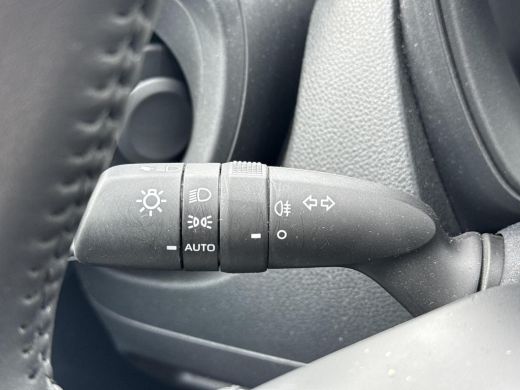 Toyota Aygo X 1.0 VVT-i MT Play **ADAPTIEF CRUISECONTROL/ AIRCO/ PARKEERCAMERA/ 36 MAANDEN GARANTIE** ActivLease financial lease