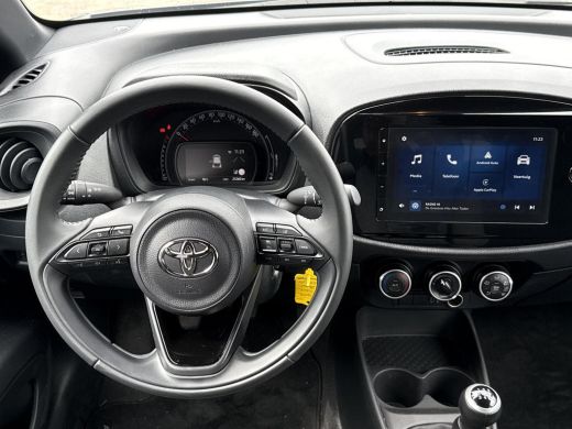 Toyota Aygo X 1.0 VVT-i MT Play **ADAPTIEF CRUISECONTROL/ AIRCO/ PARKEERCAMERA/ 36 MAANDEN GARANTIE** ActivLease financial lease