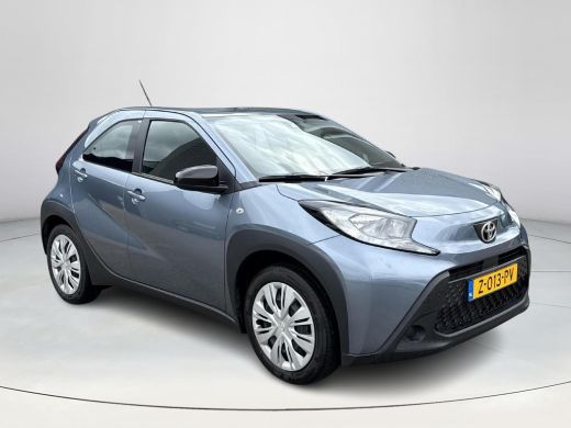 Toyota Aygo X 1.0 VVT-i MT Play **ADAPTIEF CRUISECONTROL/ AIRCO/ PARKEERCAMERA/ 36 MAANDEN GARANTIE** ActivLease financial lease