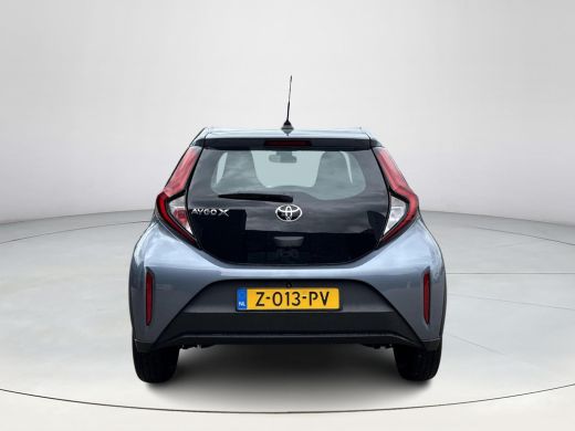 Toyota Aygo X 1.0 VVT-i MT Play **ADAPTIEF CRUISECONTROL/ AIRCO/ PARKEERCAMERA/ 36 MAANDEN GARANTIE** ActivLease financial lease