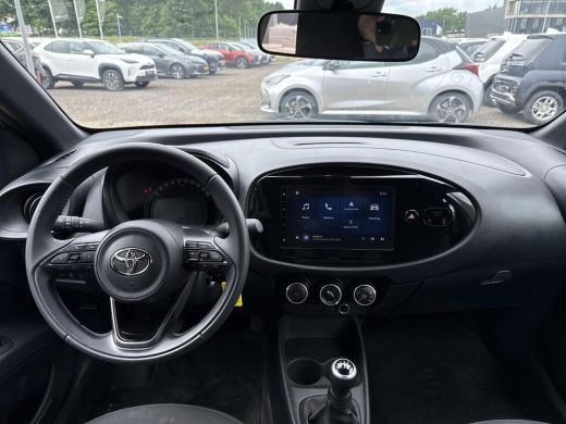 Toyota Aygo X 1.0 VVT-i MT Play **ADAPTIEF CRUISECONTROL/ AIRCO/ PARKEERCAMERA/ 36 MAANDEN GARANTIE** ActivLease financial lease