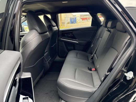 Toyota bZ4X Premium 71 kWh **NIEUWE AUTO/ DIRECT LEVERBAAR** ActivLease financial lease