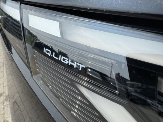 Volkswagen ID. Buzz Cargo Cargo LEASE EDITION **850EU per maand!** 79 kWh 286 PK | Trekhaak | 3 Zits | App Connect | Camera ActivLease financial lease