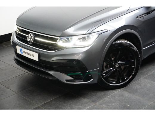 Volkswagen Tiguan Allspace 2.0 TSI 7-Persoons R-Line | Black Pack | Trekhaak Wegklapbaar | ActivLease financial lease