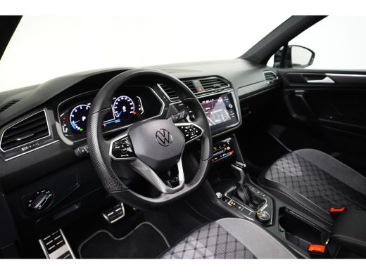 Volkswagen Tiguan Allspace 2.0 TSI 7-Persoons R-Line | Black Pack | Trekhaak Wegklapbaar | ActivLease financial lease