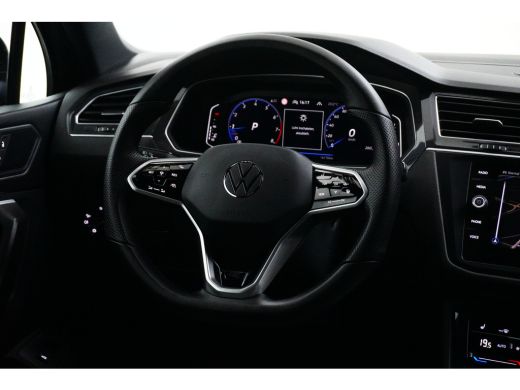 Volkswagen Tiguan Allspace 2.0 TSI 7-Persoons R-Line | Black Pack | Trekhaak Wegklapbaar | ActivLease financial lease