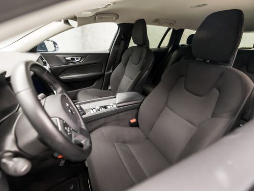 Volvo  V60 2.0 B3 Business Sport 177Pk Automaat (APPLE CARPLAY, GROOT NAVI, ADAPTIVE CRUISE, SPORTSTOELEN, K... ActivLease financial lease