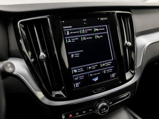 Volvo  V60 2.0 B3 Business Sport 177Pk Automaat (APPLE CARPLAY, GROOT NAVI, ADAPTIVE CRUISE, SPORTSTOELEN, K... ActivLease financial lease