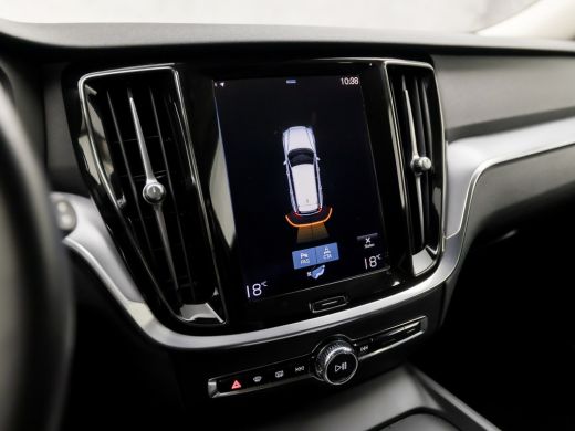 Volvo  V60 2.0 B3 Business Sport 177Pk Automaat (APPLE CARPLAY, GROOT NAVI, ADAPTIVE CRUISE, SPORTSTOELEN, K... ActivLease financial lease