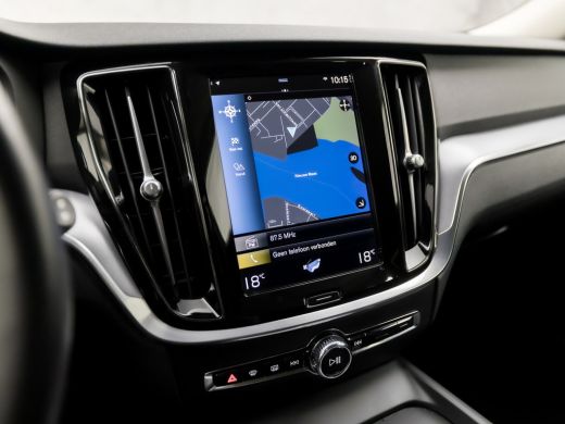 Volvo  V60 2.0 B3 Business Sport 177Pk Automaat (APPLE CARPLAY, GROOT NAVI, ADAPTIVE CRUISE, SPORTSTOELEN, K... ActivLease financial lease