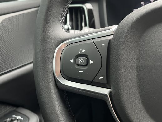 Volvo  V60 2.0 B3 Essential Edition | Achterbank verwarmd | Apple Carplay/Android Auto|telefoonintegratie pr... ActivLease financial lease