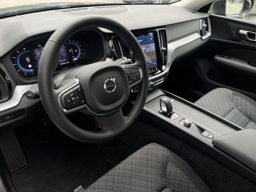 Volvo  V60 2.0 B3 Essential Edition | Achterbank verwarmd | Apple Carplay/Android Auto|telefoonintegratie pr... ActivLease financial lease