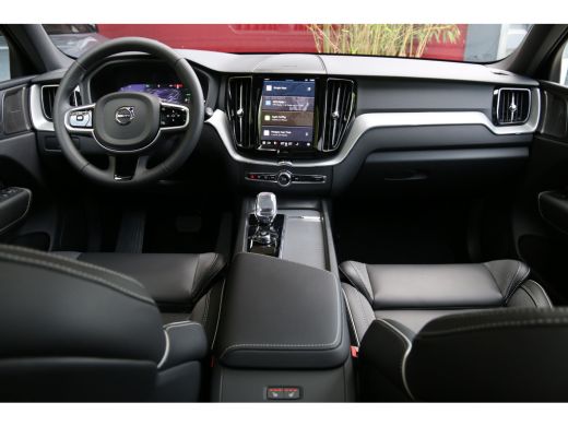 Volvo  XC60 2.0 T6 Plug-in hybrid AWD Plus Dark | Harman/Kardon | Panoramadak | 360 Camera | Pilot Assist | 2... ActivLease financial lease