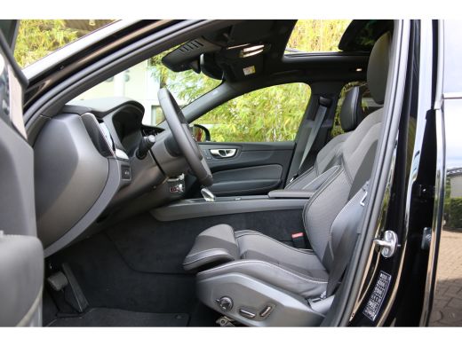 Volvo  XC60 2.0 T6 Plug-in hybrid AWD Plus Dark | Harman/Kardon | Panoramadak | 360 Camera | Pilot Assist | 2... ActivLease financial lease