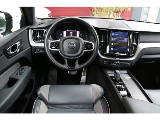 Volvo  XC60 2.0 T6 Plug-in hybrid AWD R-Design | Long Range! | Panoramadak | Memory seat | Keyless | Camera ActivLease financial lease