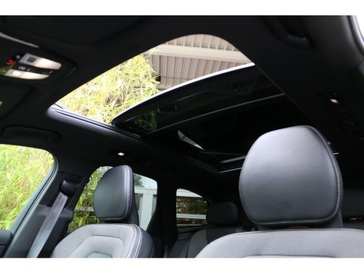 Volvo  XC60 2.0 T6 Plug-in hybrid AWD R-Design | Panoramadak | 360 Camera | Memory Seats | Pilot Assist | 21"... ActivLease financial lease