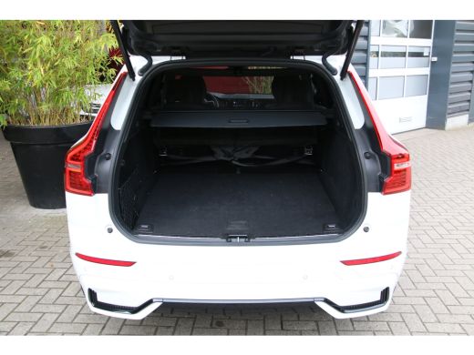 Volvo  XC60 2.0 T6 Plug-in hybrid AWD R-Design | Panoramadak | 360 Camera | Memory Seats | Pilot Assist | 21"... ActivLease financial lease