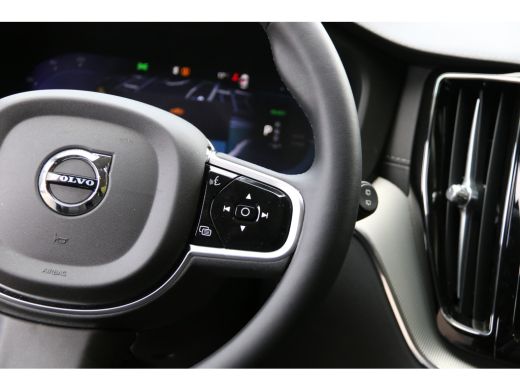 Volvo  XC60 2.0 T6 Plug-in hybrid AWD Ultra Dark | Luchtvering | Bowers&Wilkins | Trekhaak | 360 Camera | Pil... ActivLease financial lease