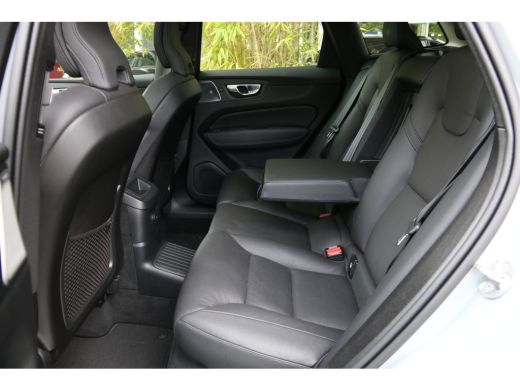 Volvo  XC60 2.0 T6 Plug-in hybrid AWD Ultra Dark | Luchtvering | Bowers&Wilkins | Trekhaak | 360 Camera | Pil... ActivLease financial lease