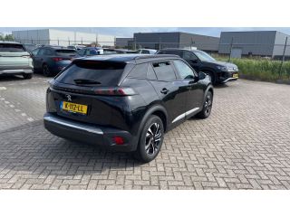 Peugeot e-2008 EV Allure Pack 50 kWh | ORIGINEEL NL! | 360 CAMERA | CLIMATE CONTROL | CRUISE CONTROL | APPLE CAR...