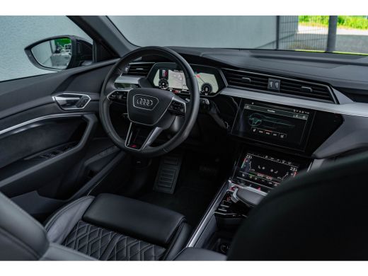 Audi e-tron S Quattro 371kW / Luchtvering/ Standkachel/ Adaptive Cruise Control/ Trekhaak/ Panoramadak/ 371kW... ActivLease financial lease